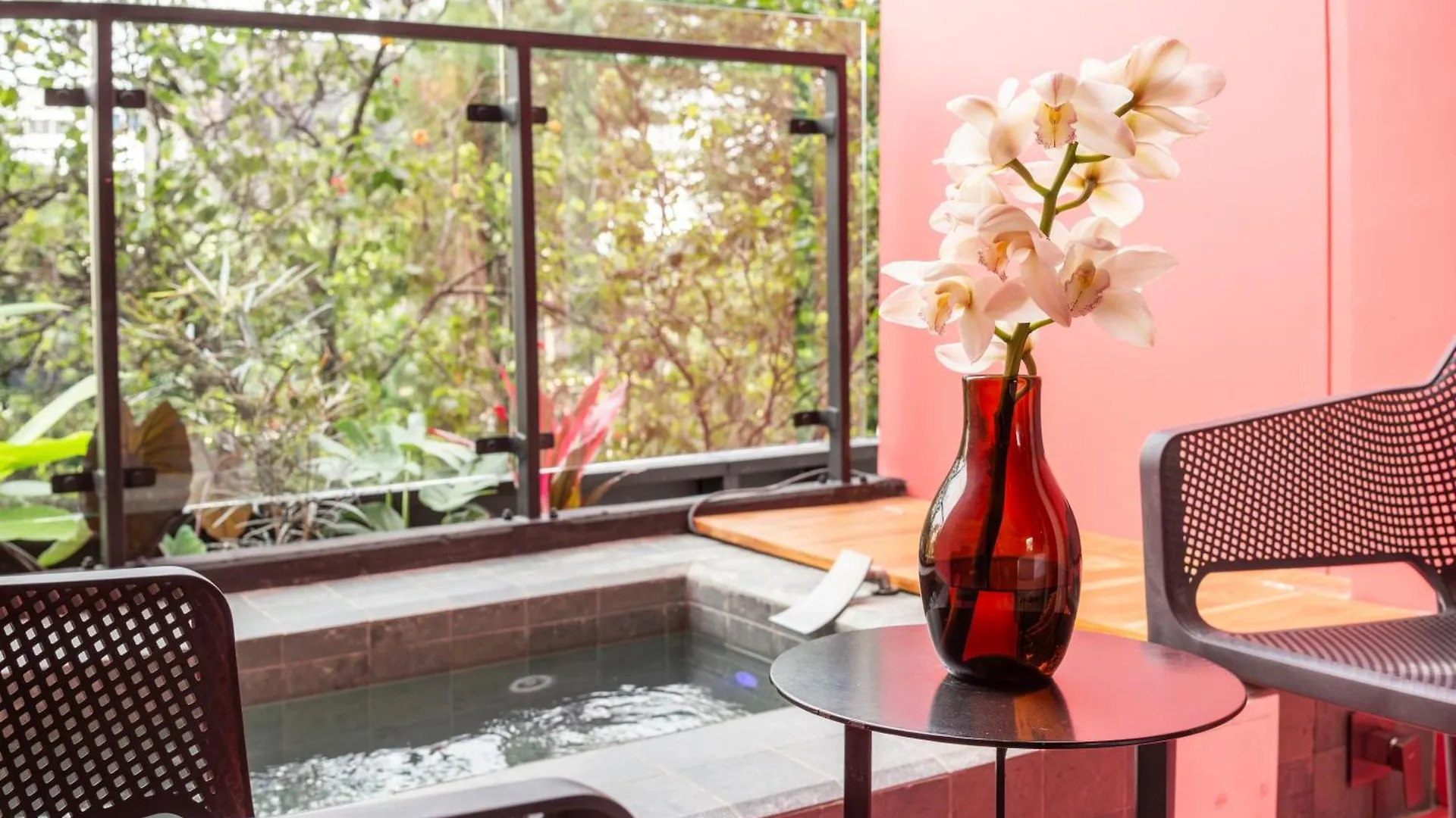 Calle Flora Botanic Hotel - By Jalo 메딜린 4*,  콜롬비아